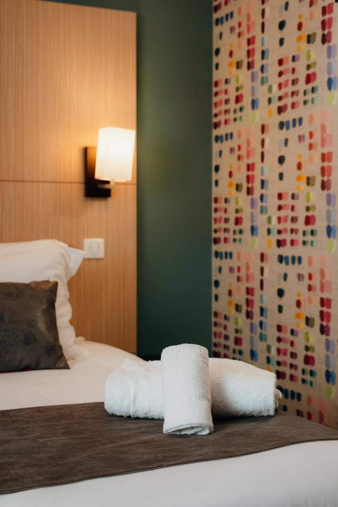 Hotel Red Fox 3*